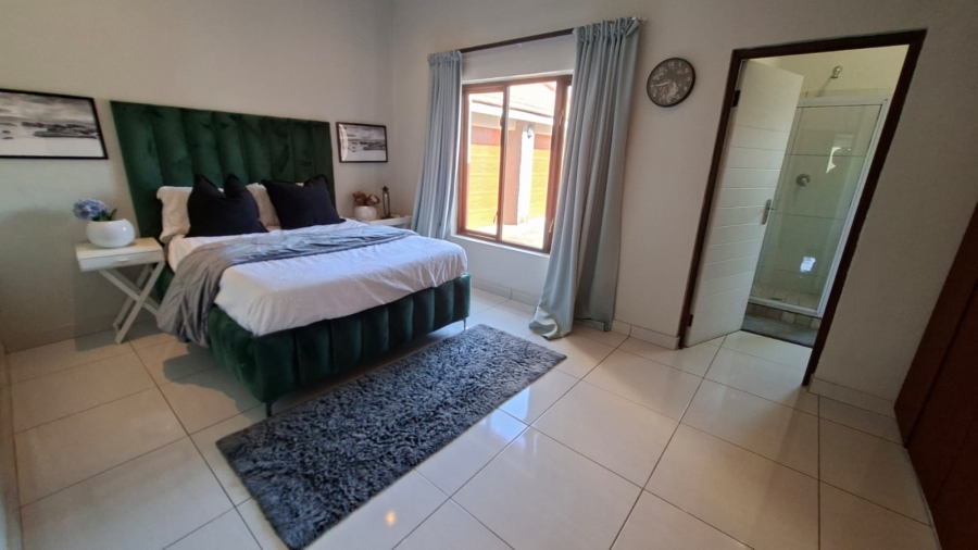 4 Bedroom Property for Sale in Buffelspoort Eco Estate North West